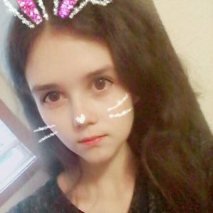 Meet your Posher, Liza